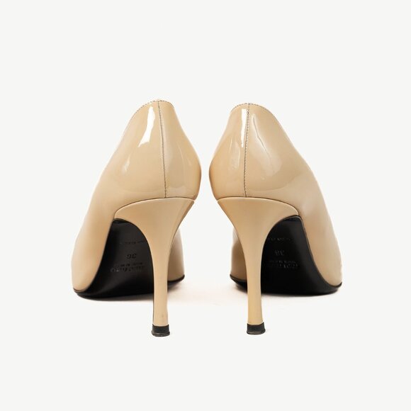 Miu Miu Cream Vernice Leather Pointed-Toe Pumps - Picture 3 of 9